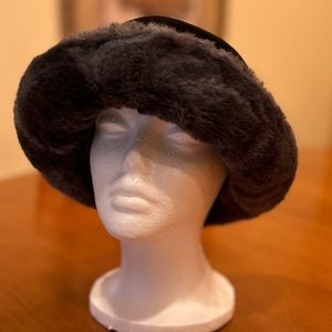 Wool hat made in Italy